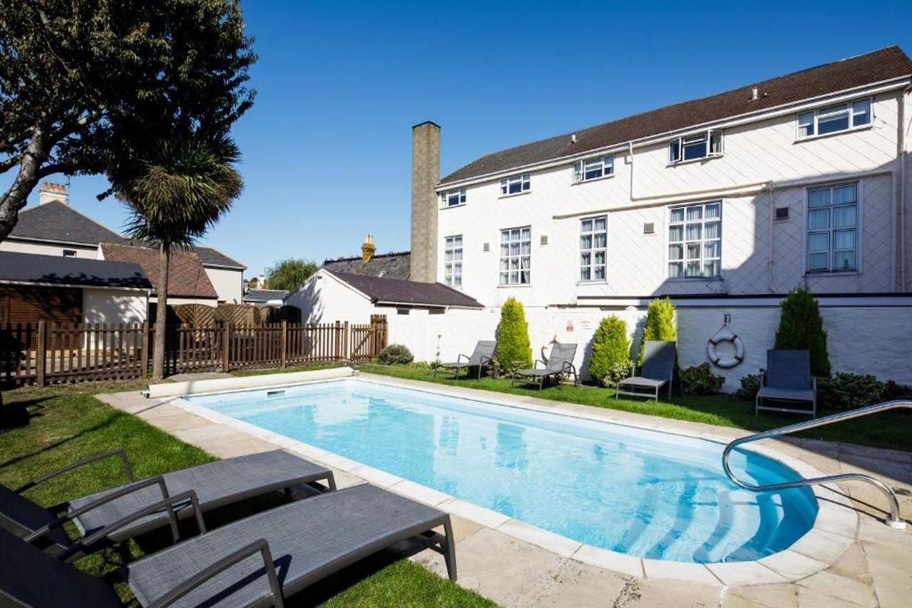 Ommaroo Hotel Saint Helier Jersey Dış mekan fotoğraf